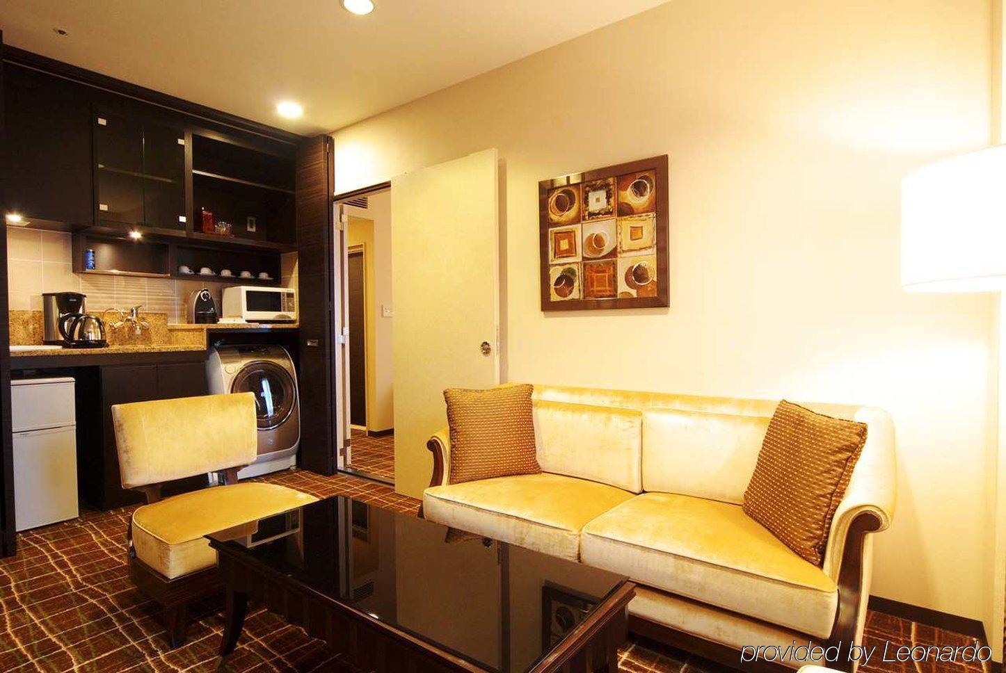 Hotel Doubletree By Hilton Naha Zimmer foto
